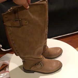 Brown boots